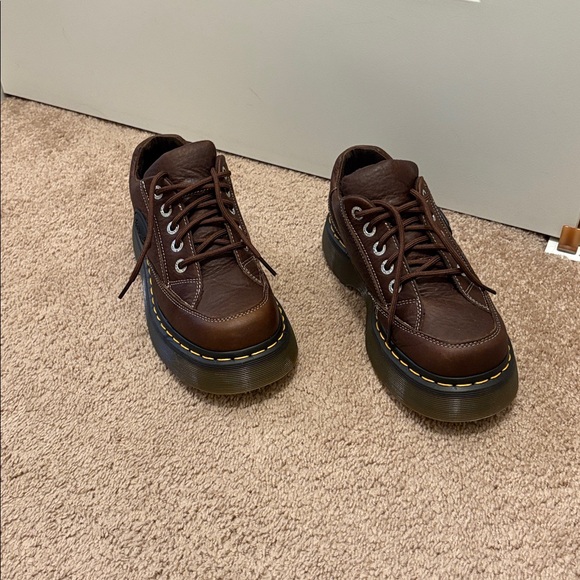 Dr. Martens Buzz 5i Mixed Medium Platform Sneaker - Picture 1 of 8